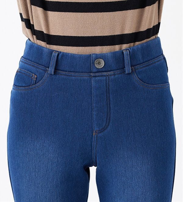 BELLUNA（ベルーナ）の「裏ベロアストレッチ素材レギンスパンツ（フルレングスパンツ）」｜詳細画像