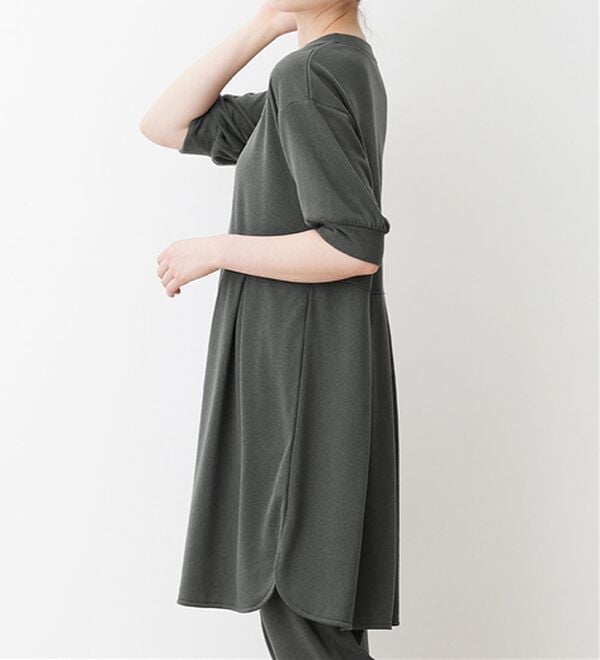 Viola e Viola（ヴィオラ エ ヴィオラ）の「やわらかパイルチュニックセットアップ（パジャマ・ルームウェア）」｜詳細画像