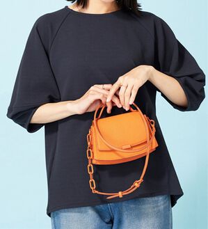 BELLUNA（ベルーナ）の「ポコポコ素材ランタンスリーブプルオーバー（カットソー）」｜チャコール