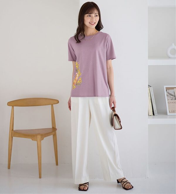 alotta（アロッタ）の「大人かわいいプリント綿混Ｔシャツ（Tシャツ）」｜詳細画像