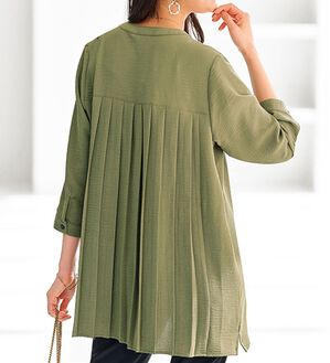 BELLUNA（ベルーナ）の「【新色追加】機能付！バックプリーツチュニック（チュニック）」｜オリーブ