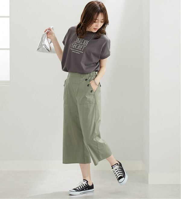 BELLUNA（ベルーナ）の「サラリ綿混ボタン使いキュロットパンツ（その他パンツ）」｜詳細画像