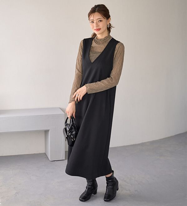 BELLUNA（ベルーナ）の「波柄立体ジャカードシアーインナー（カットソー）」｜詳細画像