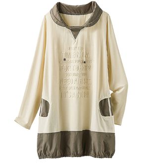 BELLUNA（ベルーナ）の「エンボスロゴゆったりチュニック（チュニック）」｜アイボリー系