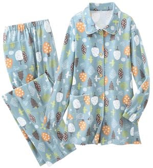 LAVIENNE（ラヴィエンヌ）の「ぐっすり快眠パジャマ（パジャマ・ルームウェア）」｜セージ