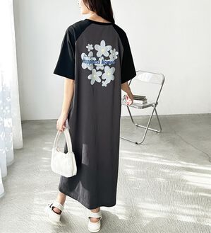GeeRA（ジーラ）の「ラグラン配色プリントＴシャツワンピース（カットソーワンピース）」｜グレー