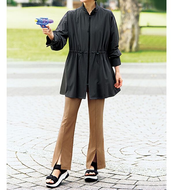 BELLUNA（ベルーナ）の「【ＵＮＤＯＶＥ】＜ＬＥＮＺＩＮＧ（ＴＭ）ＥＣＯＶＥＲＯ（ＴＭ）繊維混＞スリットフレアーパンツ（その他パンツ）」｜詳細画像