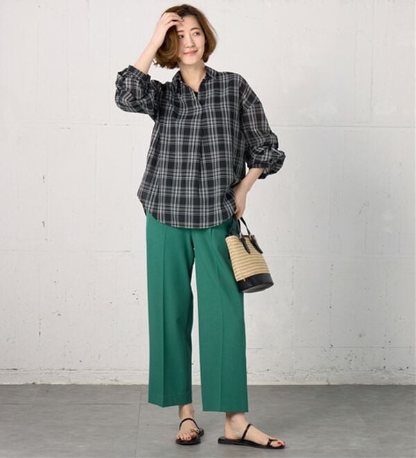 BELLUNA（ベルーナ）の「袖タックデザインスキッパーシャツ（シャツ）」｜詳細画像