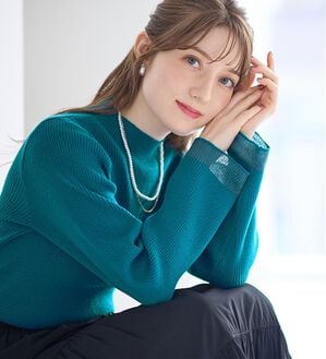 alotta（アロッタ）の「パチパチしにくい！洗える袖シアー切替ニットプルオーバー（ニット・セーター）」｜ブルーグリーン