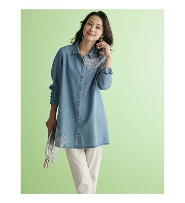 BELLUNA（ベルーナ）の「花柄レース切替デニム素材ブラウス（チュニック）」｜詳細画像