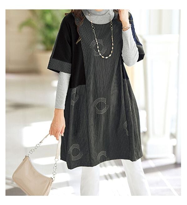 BELLUNA（ベルーナ）の「プリント切替ドルマンデザインチュニック（チュニック）」｜詳細画像