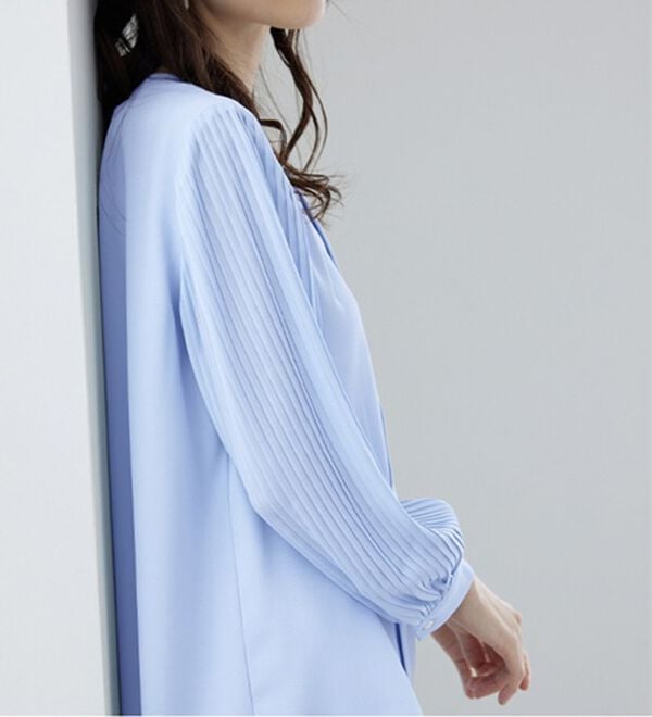 BELLUNA（ベルーナ）の「＜セレモニースタイル＞袖プリーツデザインブラウス（ブラウス）」｜詳細画像