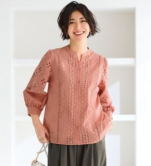 BELLUNA（ベルーナ）の「花柄レース切替デザインブラウス（ブラウス）」｜コーラル