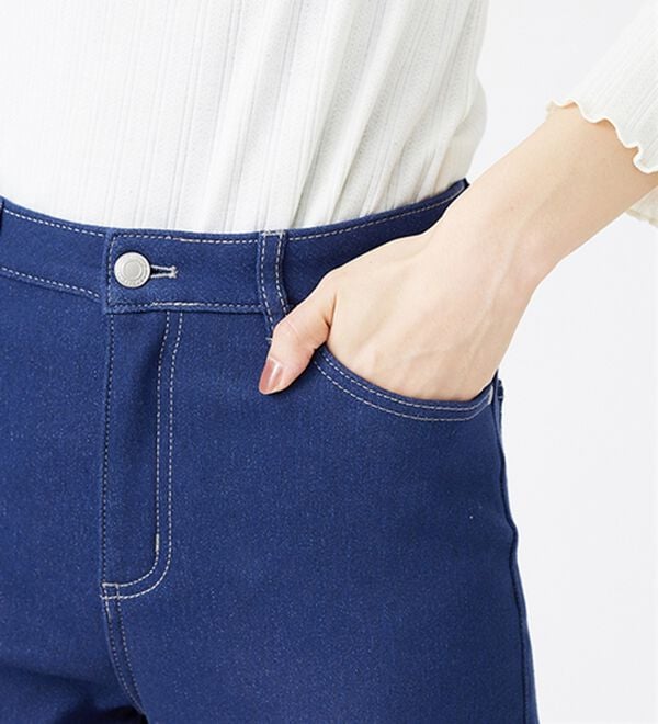 BELLUNA（ベルーナ）の「裏ベロアストレッチデニムパンツ（フルレングスパンツ）」｜詳細画像