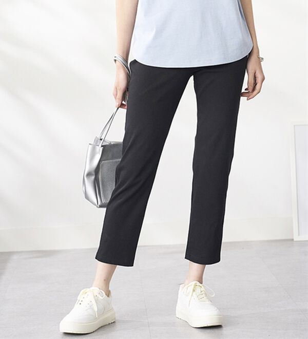 BELLUNA（ベルーナ）の「【再入荷】美ストレッチ素材アンクル丈レギンスパンツ（クロップドパンツ）」｜詳細画像