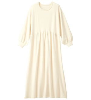 RANAN（ラナン）の「＜４つの機能付＞フレアーニットワンピース（ニットワンピース）」｜アイボリー