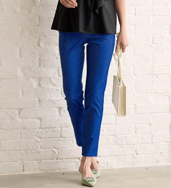 RANAN（ラナン）の「【4つの機能付】美脚アンクルパンツ（フルレングスパンツ）」｜ロイヤルブルー
