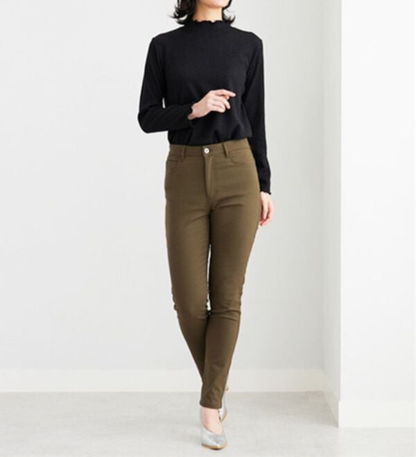 BELLUNA（ベルーナ）の「静電防止！蓄熱綿サテンストレッチカラーパンツスリム（フルレングスパンツ）」｜詳細画像