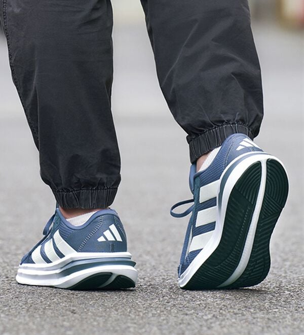 「＜アディダス＞ギャラクシー７（メンズスニーカー）」｜詳細画像