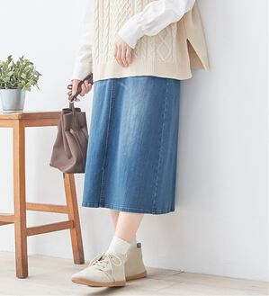 Viola e Viola（ヴィオラ エ ヴィオラ）の「リボン付デニムスカート＜Ｍ～５Ｌ＞（ひざ丈スカート）」｜ヴィンテージブルー