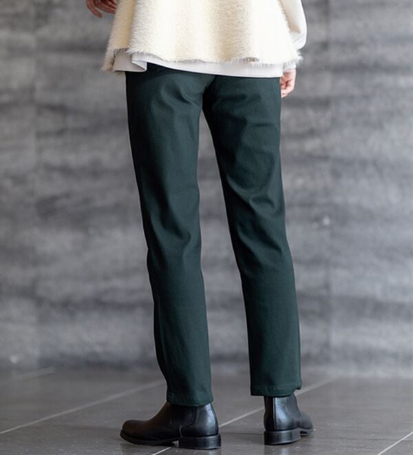 BELLUNA（ベルーナ）の「静電防止！蓄熱綿サテンストレッチカラーパンツ（フルレングスパンツ）」｜詳細画像