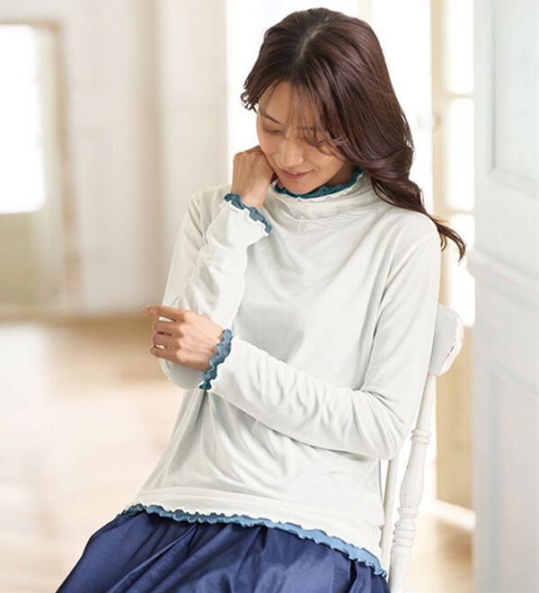 BELLUNA（ベルーナ）の「《重ねて楽しむ！》シアー素材ボトルネックプルオーバー（カットソー）」｜詳細画像