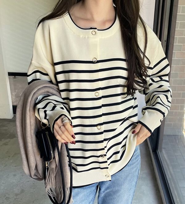 GeeRA（ジーラ）の「前後２ｗａｙ配色スポンディッシュカーディガン（ニットカーディガン）」｜アイボリー系ボーダー