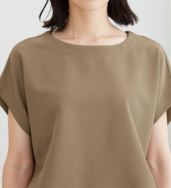 BELLUNA（ベルーナ）の「ミニワッフル素材裾タックプルオーバー（カットソー）」｜詳細画像