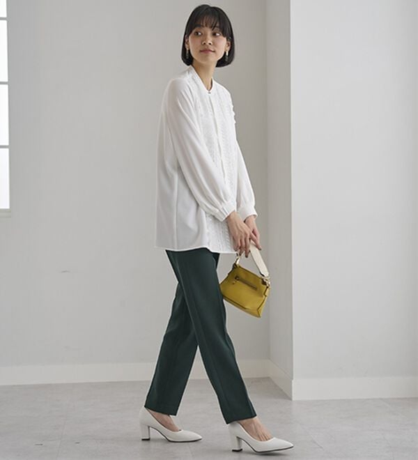 BELLUNA（ベルーナ）の「すっきり見えタックテーパードパンツ（フルレングスパンツ）」｜詳細画像