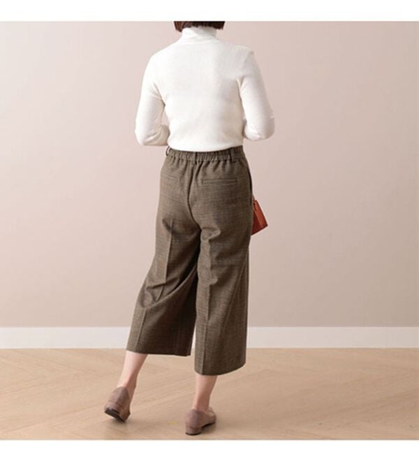 BELLUNA（ベルーナ）の「ウール調センタープレスクロップドパンツ（クロップドパンツ）」｜詳細画像
