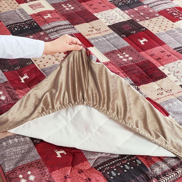 「７層構造のボリュームたっぷりあたたかはっ水カーペット専用カバー（カーペット）」｜詳細画像