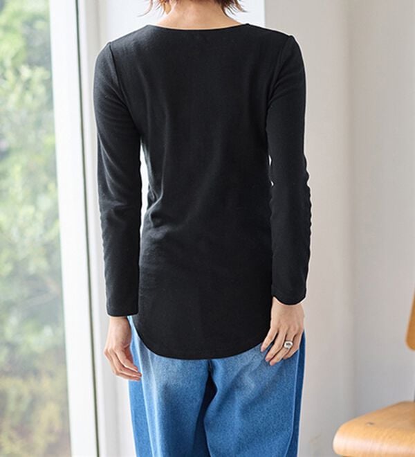 LAVIENNE（ラヴィエンヌ）の「【医師オススメ】綿１００％吸湿発熱あったかインナー　クルーネックインナー長袖（肌着・インナーウェア）」｜詳細画像