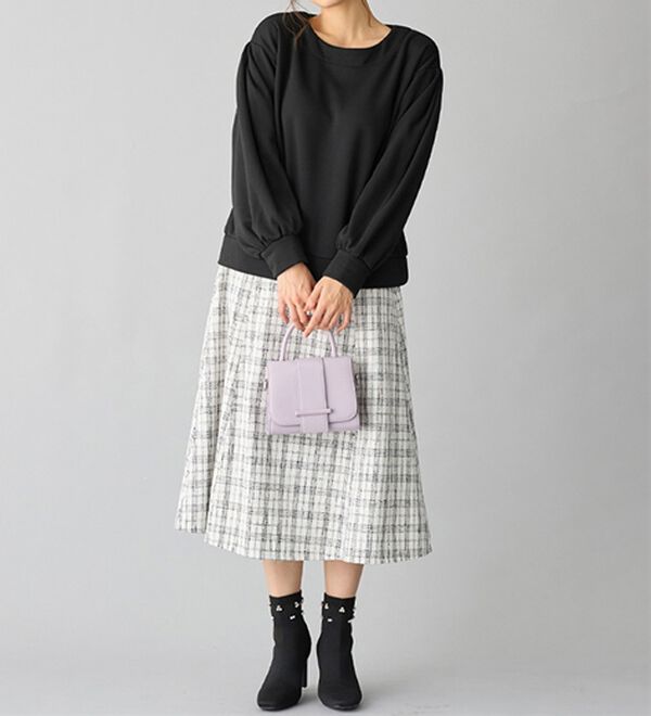 alotta（アロッタ）の「あったか裏ファー袖タックスウェット（カットソー）」｜詳細画像