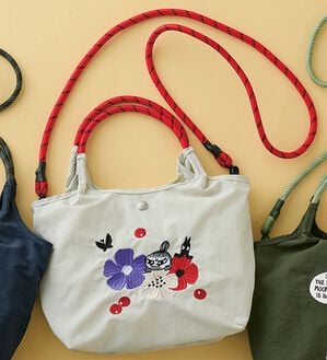BELLUNA（ベルーナ）の「＜ムーミン＞キャラクター刺しゅう２ＷＡＹ手提げ（ハンドバッグ）」｜グレー