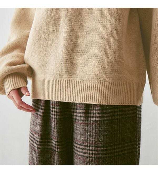 Viola e Viola（ヴィオラ エ ヴィオラ）の「ゆるシルエットロゴデザインニットトップス（ニット・セーター）」｜詳細画像