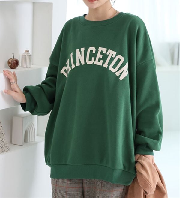 A HAPPY MARILYN（アハッピーマリリン）の「【Ｌ～８Ｌ】【ハピぽか裏起毛】２デザインから選べるロゴトレーナー 毛玉になりにくい（トレーナー・スウェット）」｜グリーン