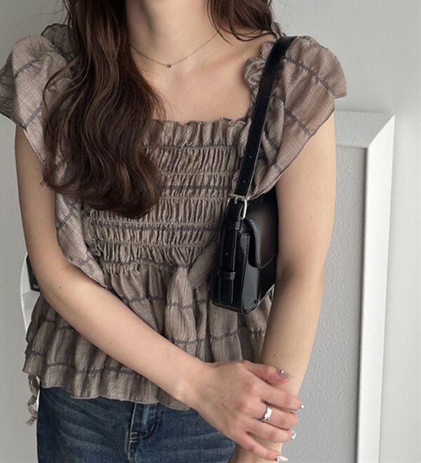 GeeRA（ジーラ）の「フリルシャーリングブラウス（ブラウス）」｜詳細画像