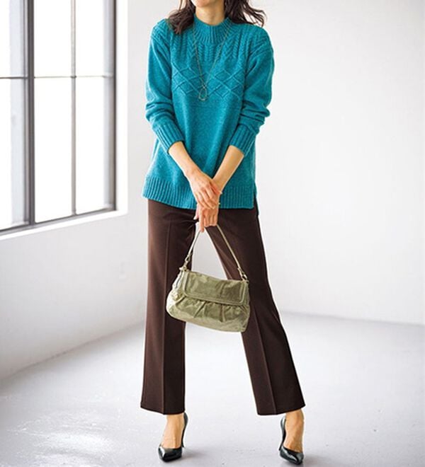 BELLUNA（ベルーナ）の「ジョーゼット素材フレアーパンツ（フルレングスパンツ）」｜詳細画像