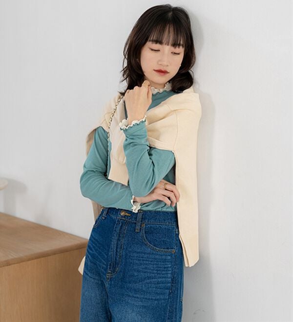 BELLUNA（ベルーナ）の「重ね着風フリル衿プルオーバー（カットソー）」｜詳細画像