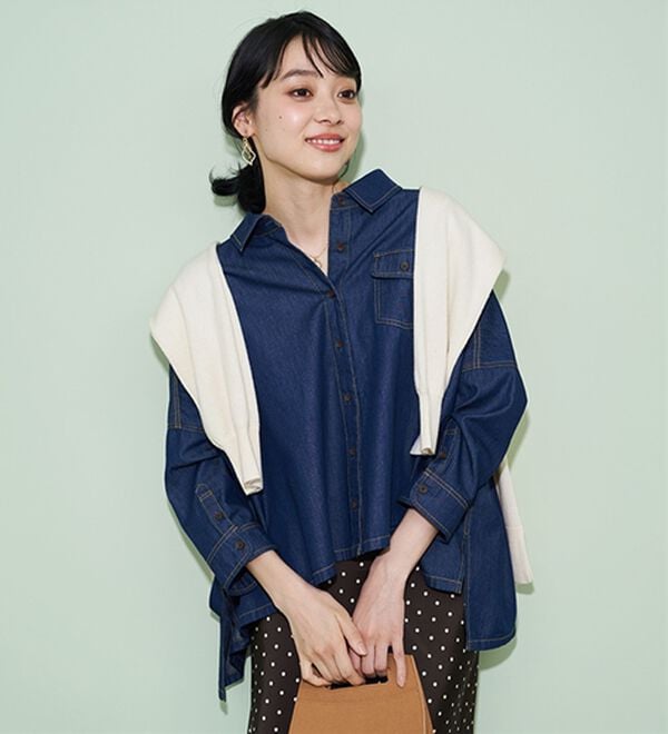 BELLUNA（ベルーナ）の「大人のゆるっと変形デニムシャツ（シャツ）」｜詳細画像