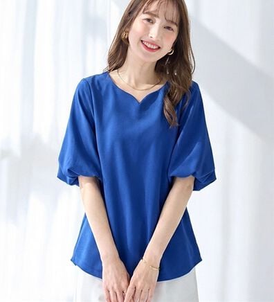 alotta（アロッタ）の「【接触冷感】パフ袖ハートネックブラウスＴシャツ（ブラウス）」