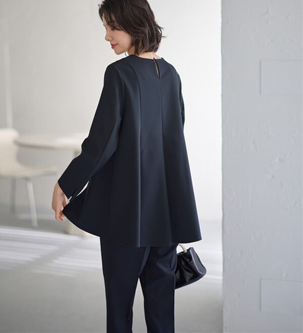 GeeRA（ジーラ）の「【2点セット】タックフレアーブラウスセットアップ（パンツスーツ）」｜詳細画像