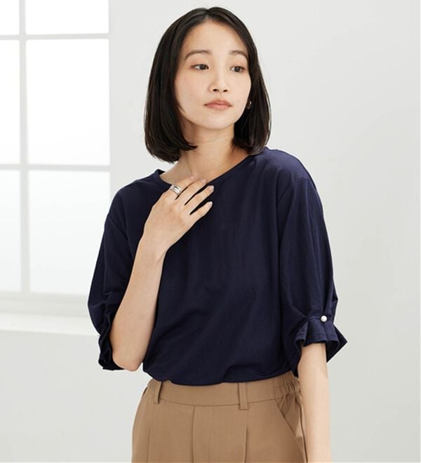 BELLUNA（ベルーナ）の「【接触冷感】涼感素材袖パールデザインプルオーバー（カットソー）」｜詳細画像