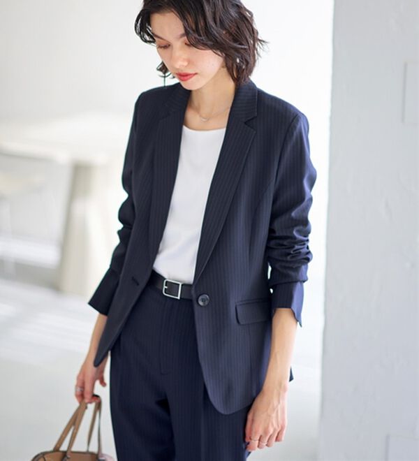 GeeRA（ジーラ）の「【2点セット】選べるボトム！洗えて型くずれしないパンツスーツセット（パンツスーツ）」｜テーパードパンツ／ﾈｲﾋﾞｰｽﾄﾗｲﾌﾟ