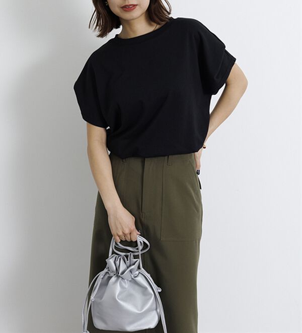 BELLUNA（ベルーナ）の「脱普通のＴシャツ！華奢見せジェラートポンチ素材プルオーバー（カットソー）」｜詳細画像