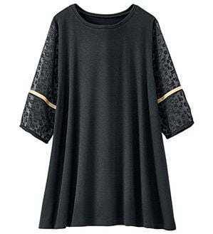 BELLUNA（ベルーナ）の「ドット柄ジャカード使いカットソーチュニック（チュニック）」｜黒