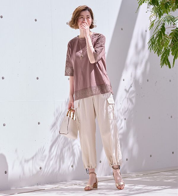 BELLUNA（ベルーナ）の「花柄レース使いデザインプルオーバー（カットソー）」｜詳細画像