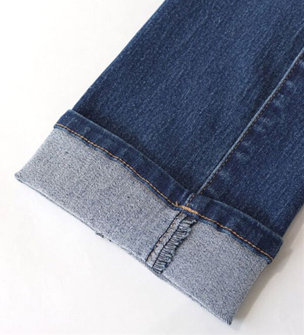 Pierrot（ピエロ）の「【ストレッチ素材】大人のためのゆるテーパードデニムパンツ（フルレングスパンツ）」｜詳細画像