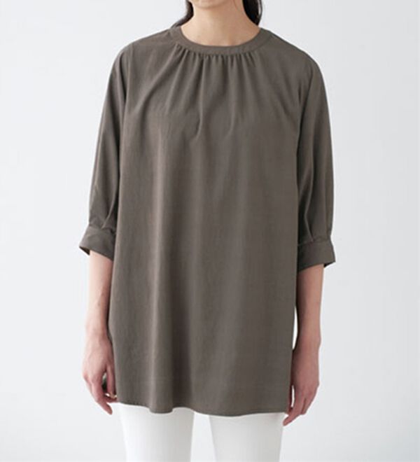 BELLUNA（ベルーナ）の「着痩せ！ワッシャー素材フレアーチュニック（チュニック）」｜詳細画像