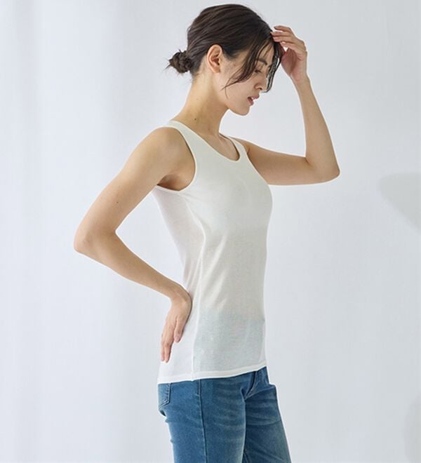LAVIENNE（ラヴィエンヌ）の「【ムレ嫌いさん必見！】綿１００％涼しいカップ付タンクトップ＜さらりラボ＞（肌着・インナーウェア）」｜詳細画像